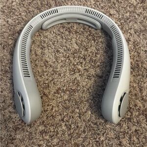 Portable Neck Fan – Hands Free Personal Fan – Brand New